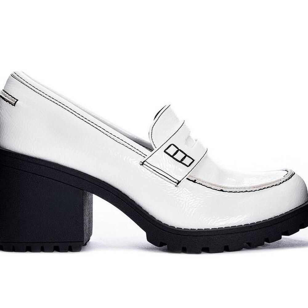 Dirty-laundry Women's White and Black Oxfords - Picture 8 of 8